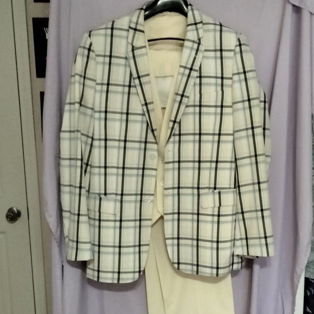 3 piece Blu Martini Men's Suit